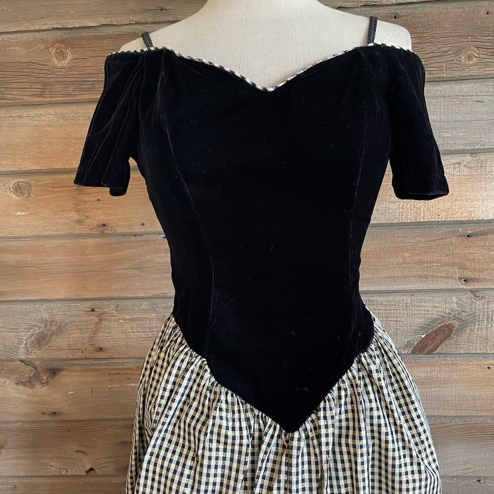 Brittany Nicole Maxi Dress EUC - Picture 2 of 8